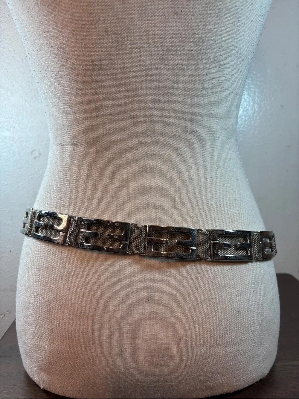 N/A elegant vintage